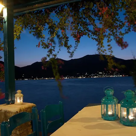 מלון דירות Faros Livadia (Tilos)