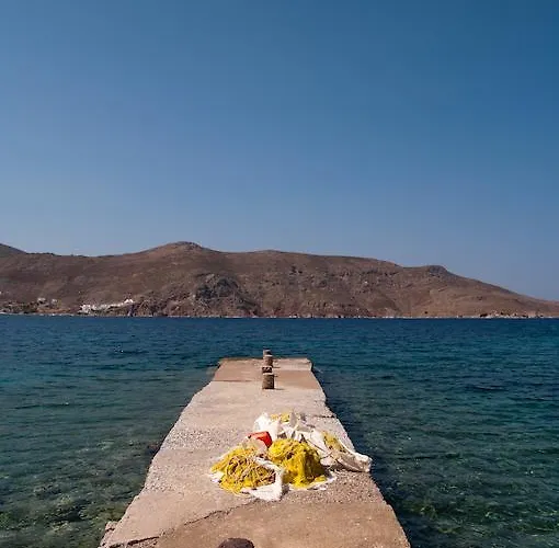 Faros 아파트호텔 Livadia (Tilos)